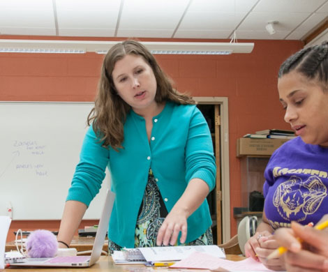 Bio Professor and Students Join Global Coalition Studying Parkinson’s Disease’s Impacts on Women